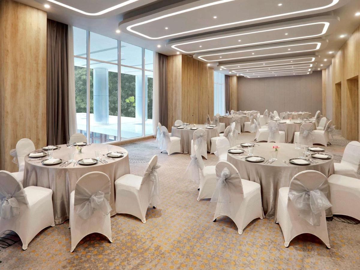 Отель Ibis Styles Bogor Pajajaran Экстерьер фото