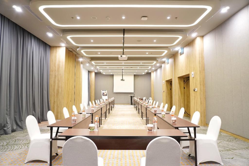 Отель Ibis Styles Bogor Pajajaran Экстерьер фото
