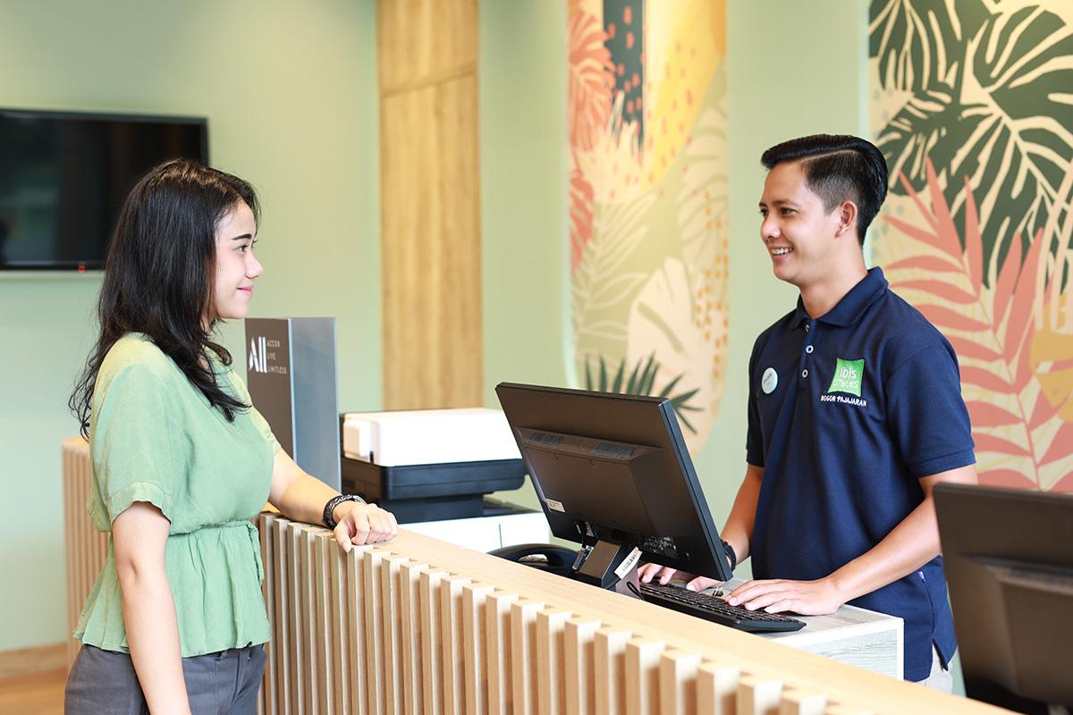 Отель Ibis Styles Bogor Pajajaran Экстерьер фото