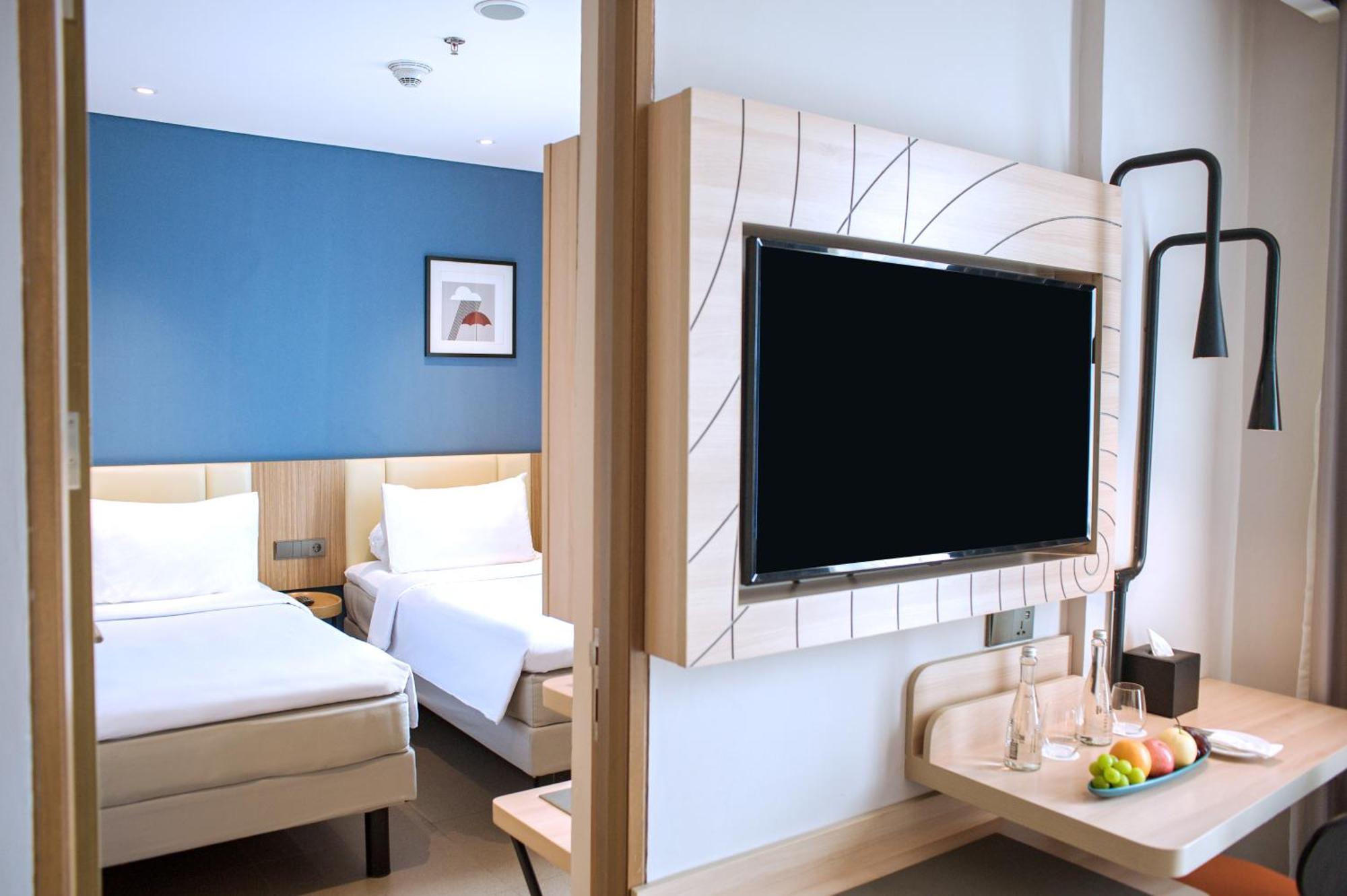 Отель Ibis Styles Bogor Pajajaran Экстерьер фото